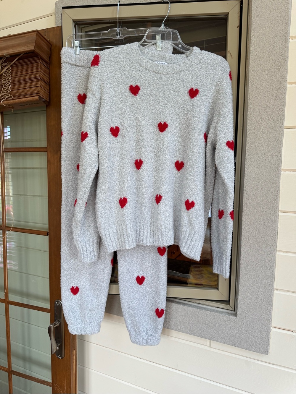 Splendid Cream Pajama Set with Red Heart Motif